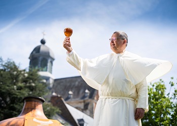 Бельгийские монахи возвращают рецепт пива XII века