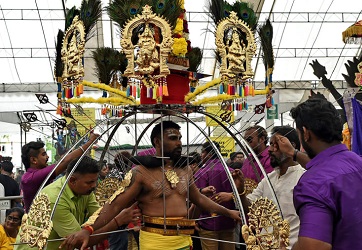 В Индии отмечают «дикий» праздник