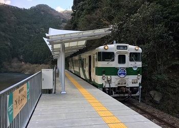 В Японии появилась железнодорожная станция без входа и выхода