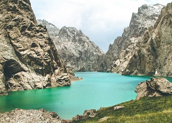 Гостям Киргизии будут выдавать паспорт туриста