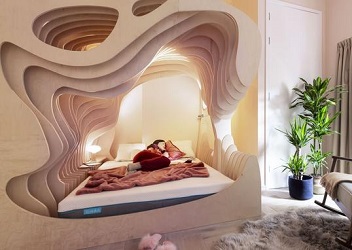 В лондонском отеле появилась кровать в виде… утробы