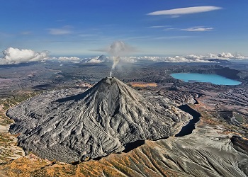 Японский турист сорвался с вулкана Камчатки и разбился