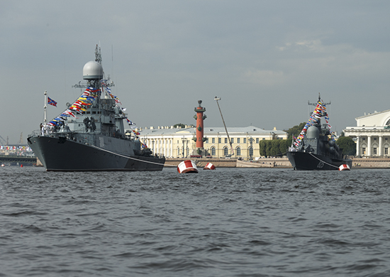День Военно-морского флота Россия отметит большим парадом на Неве