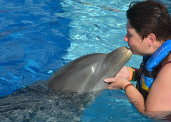ДОМИНИКАНА: дельфины делают нас лучше